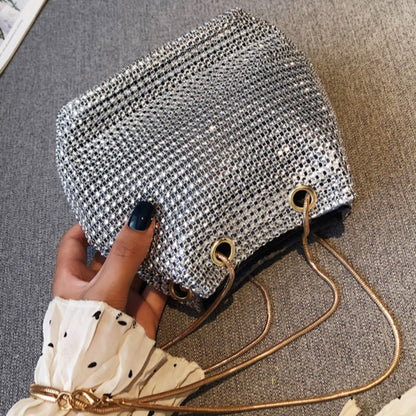 Bolso bandolera de moda con correa de cadena y diamantes de imitación