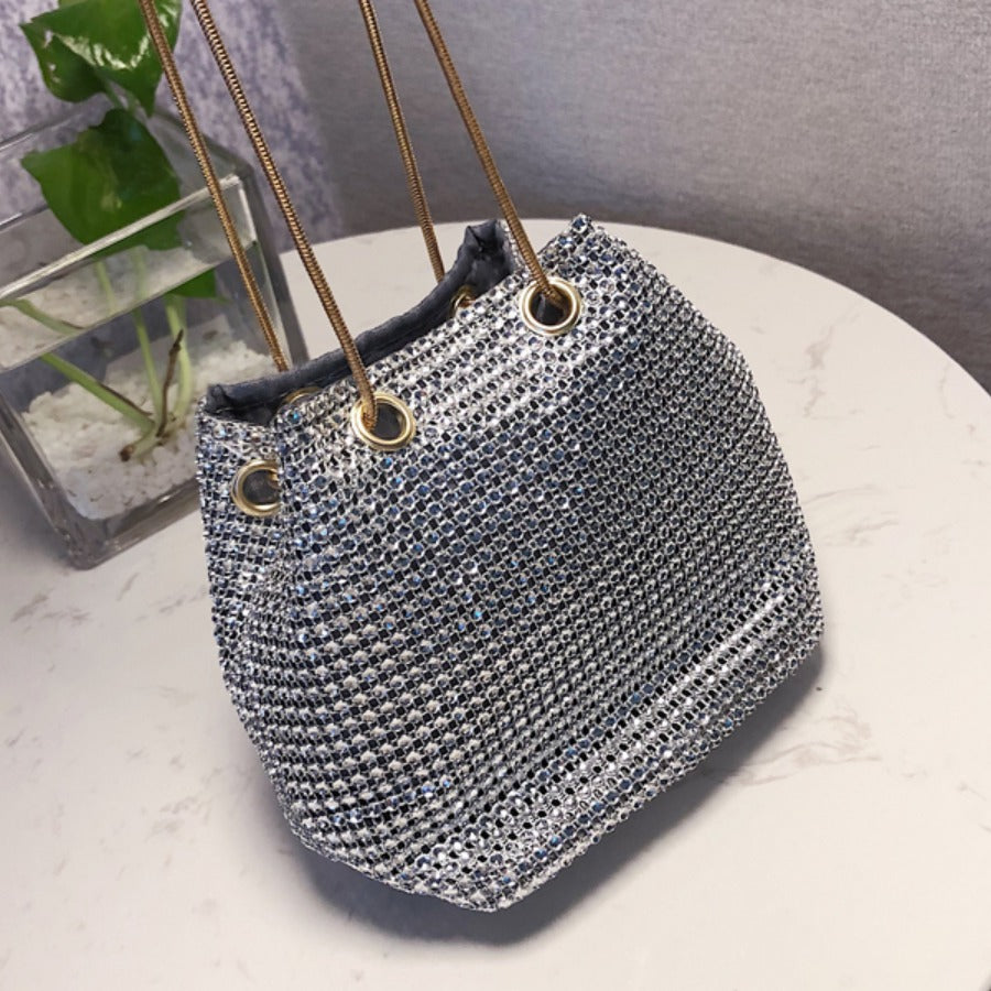 Bolso bandolera de moda con correa de cadena y diamantes de imitación