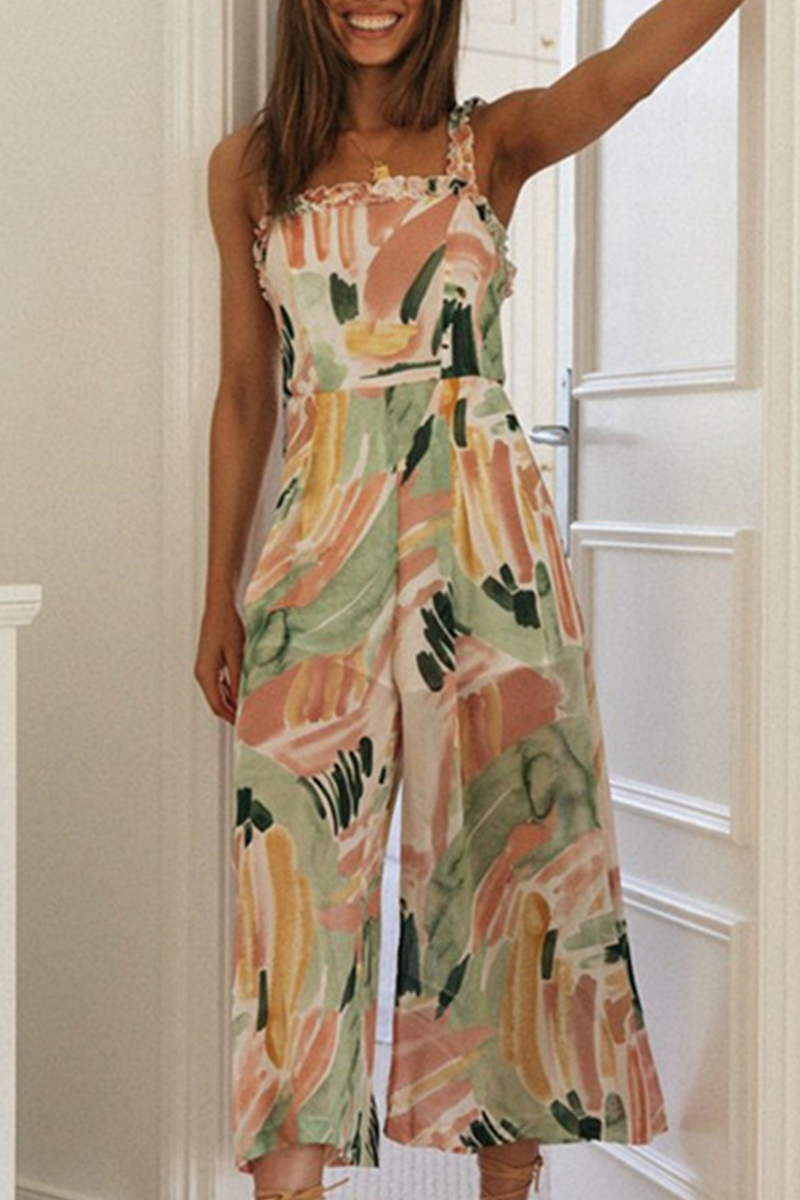 Mono holgado con tirantes finos y volantes con estampado elegante