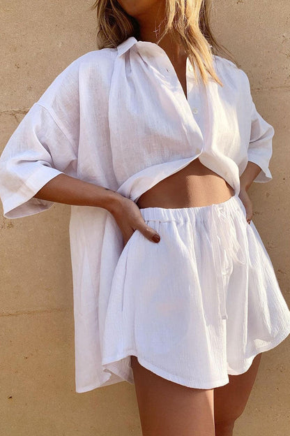 Conjunto de dos piezas de moda informal con cuello vuelto, manga corta y parches sólidos
