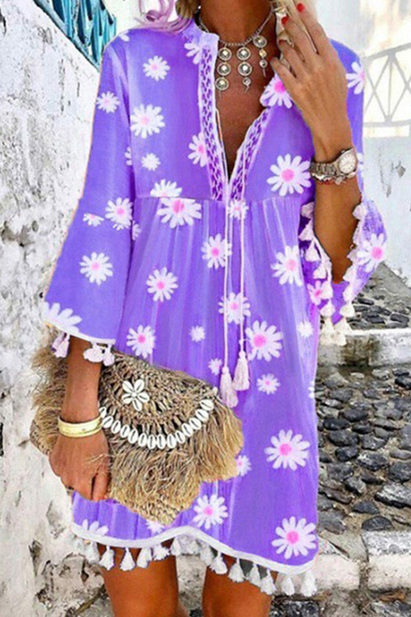 Elegante vestido de línea A con escote en V, borlas y flores de patchwork
