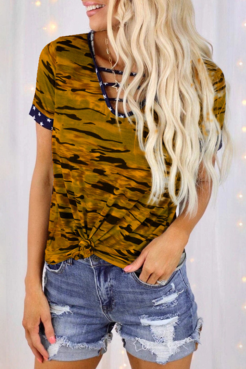 Camiseta informal con estampado de camuflaje urbano, cuello en V, abertura y abertura (5 colores)