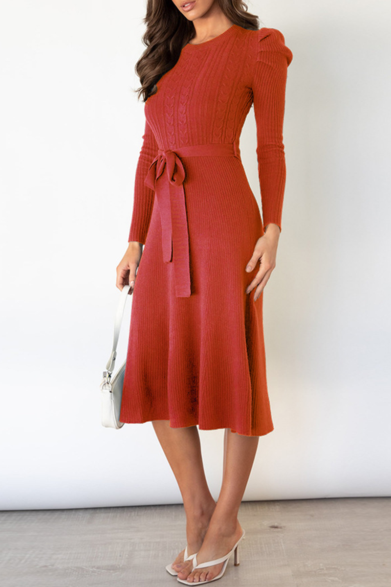 Elegante vestido de suéter liso con cinturón y cuello redondo (5 colores)