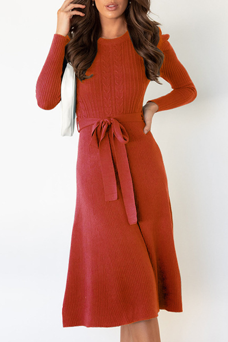 Elegante vestido de suéter liso con cinturón y cuello redondo (5 colores)