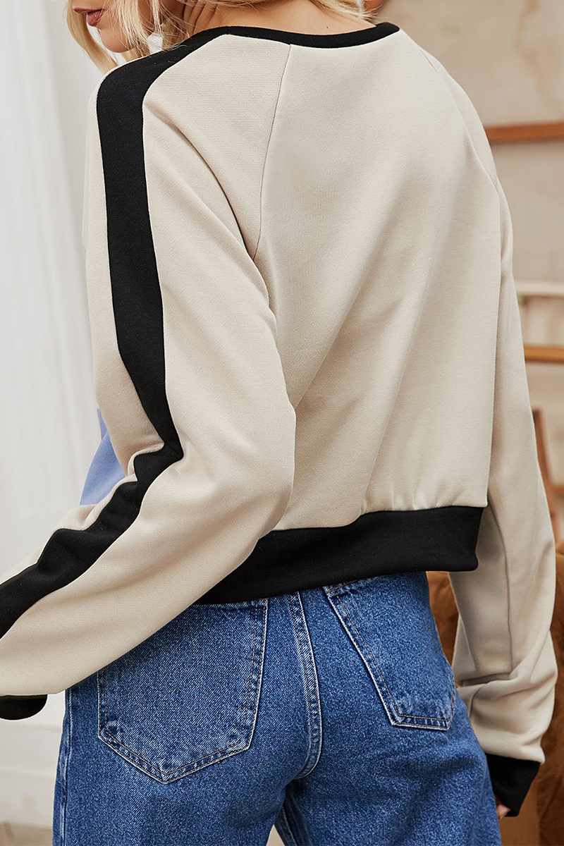 Tops casuales de cuello redondo con contraste y patchwork urbano