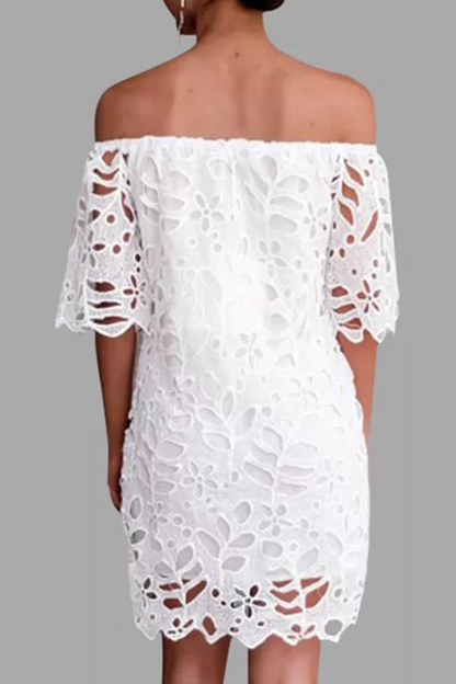 Elegantes vestidos de encaje sólido con hombros descubiertos y ahuecados