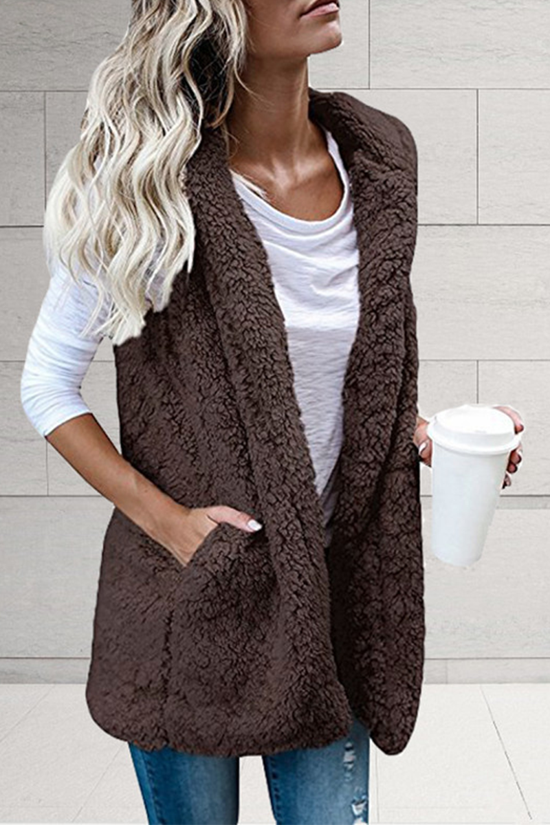 Tops casuales de corte liso con aberturas