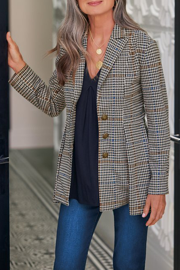 Elegant Plaid Buckle Turn-back Collar Outerwear