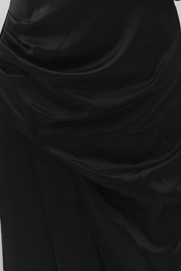 Elegante vestido de noche con cuello oblicuo y pliegues lisos (5 colores)