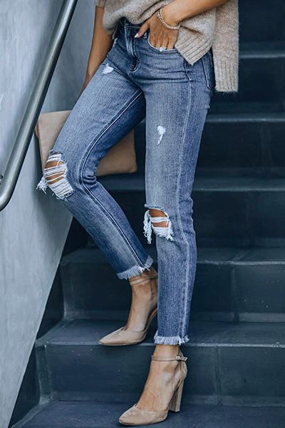 Pantalones casuales de tubo con borlas lisas y rotos