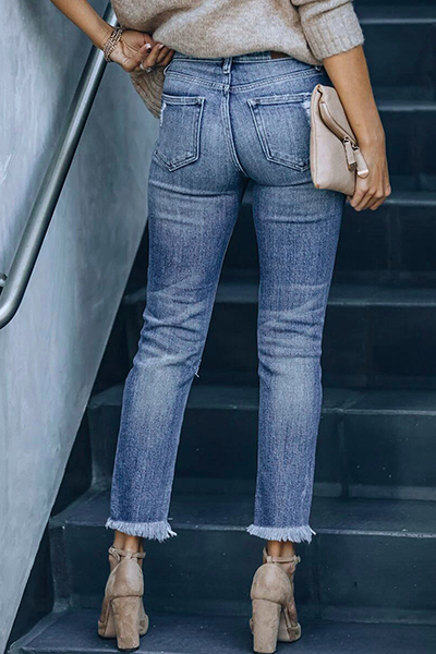 Pantalones casuales de tubo con borlas lisas y rotos