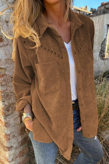 Tops casuales con cuello vuelto, bolsillos y remaches sólidos
