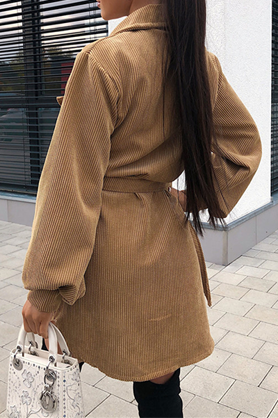 Vestidos de moda estilo británico con hebilla de bolsillo sólida y cinturón con cuello vuelto