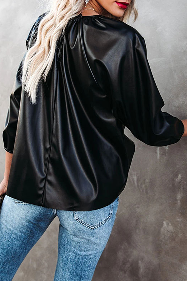 Camisetas casuales de moda con cuello redondo, aberturas laterales y pliegues