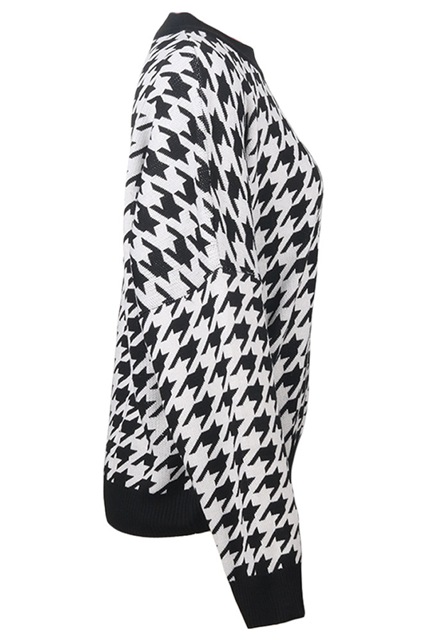 Suéter de cuello redondo con contraste de patchwork geométrico de moda urbana (3 colores)