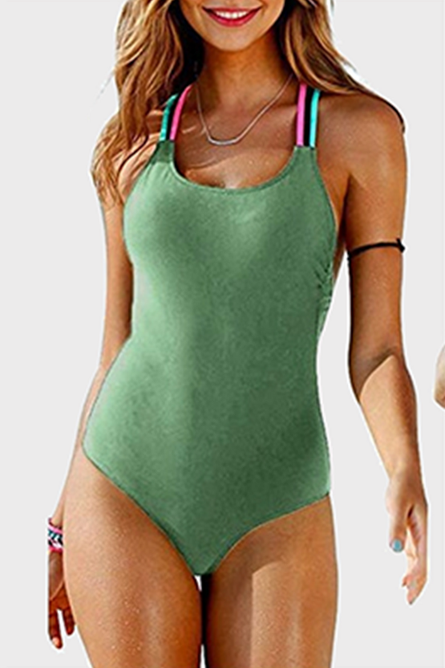 Trajes de baño sin espalda, ahuecados y con patchwork para vacaciones