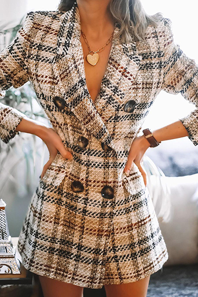 Prendas de abrigo elegantes de moda con cuello vuelto y hebilla de patchwork a cuadros