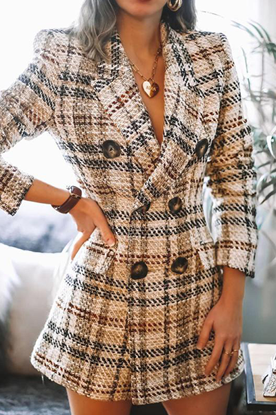 Prendas de abrigo elegantes de moda con cuello vuelto y hebilla de patchwork a cuadros