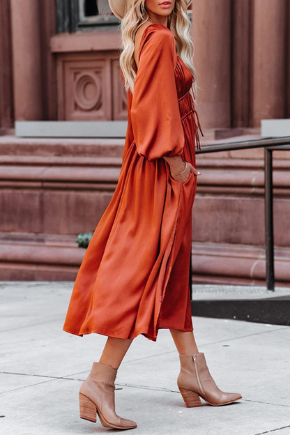 Elegantes vestidos de corte A con escote en U y pliegues de frenillo lisos