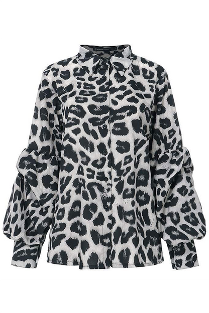 Tops con cuello vuelto y hebilla de leopardo