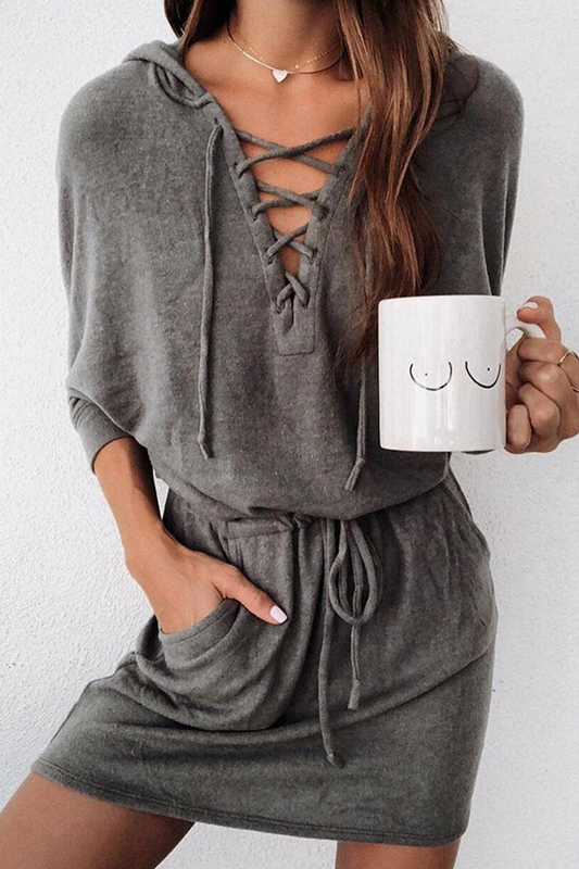 Vestidos casuales de cuello con capucha, espalda descubierta y frenillo liso