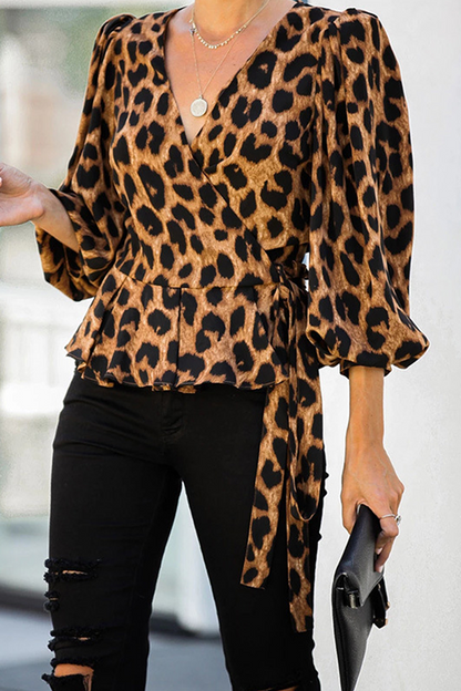 Blusa elegante de cuello en V con diseño de tiras y volantes de leopardo (2 colores)