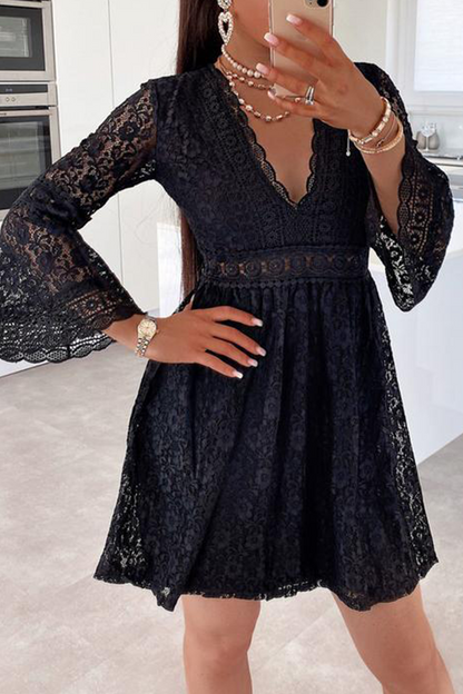 Vestidos casuales de encaje liso con cuello en V y falda pastel