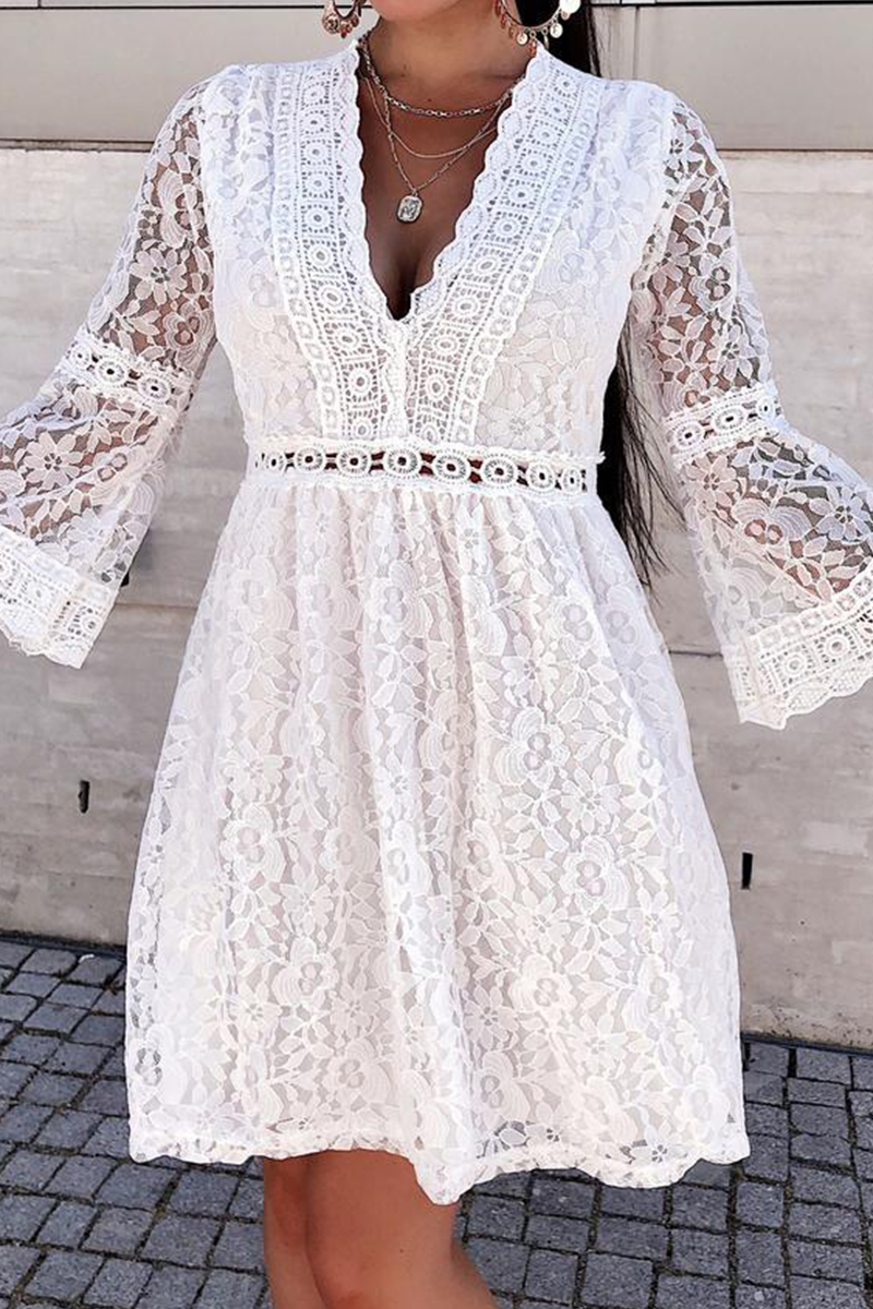 Vestidos casuales de encaje liso con cuello en V y falda pastel
