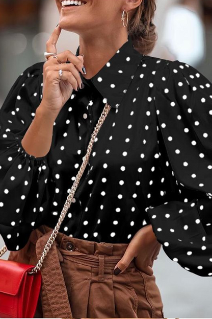 Tops casuales con cuello vuelto y puntos divididos