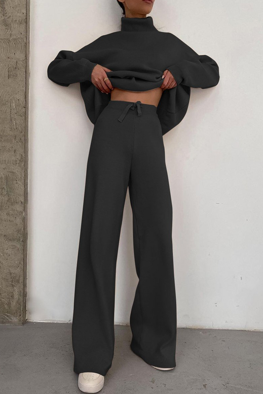 Conjunto informal de dos piezas con cuello alto, manga larga y abertura en la parte superior, color liso