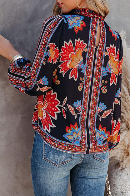 Tops casuales de cuello alto con abertura y estampado de rayas