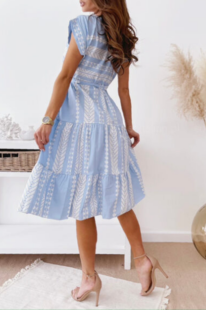 Vestidos casuales con falda y cintura redonda con abertura y estampado