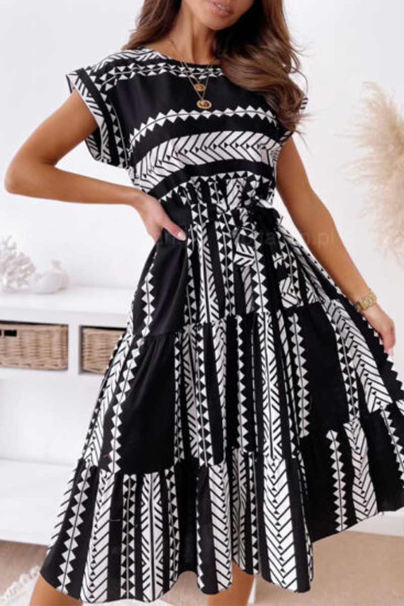 Vestidos casuales con falda y cintura redonda con abertura y estampado