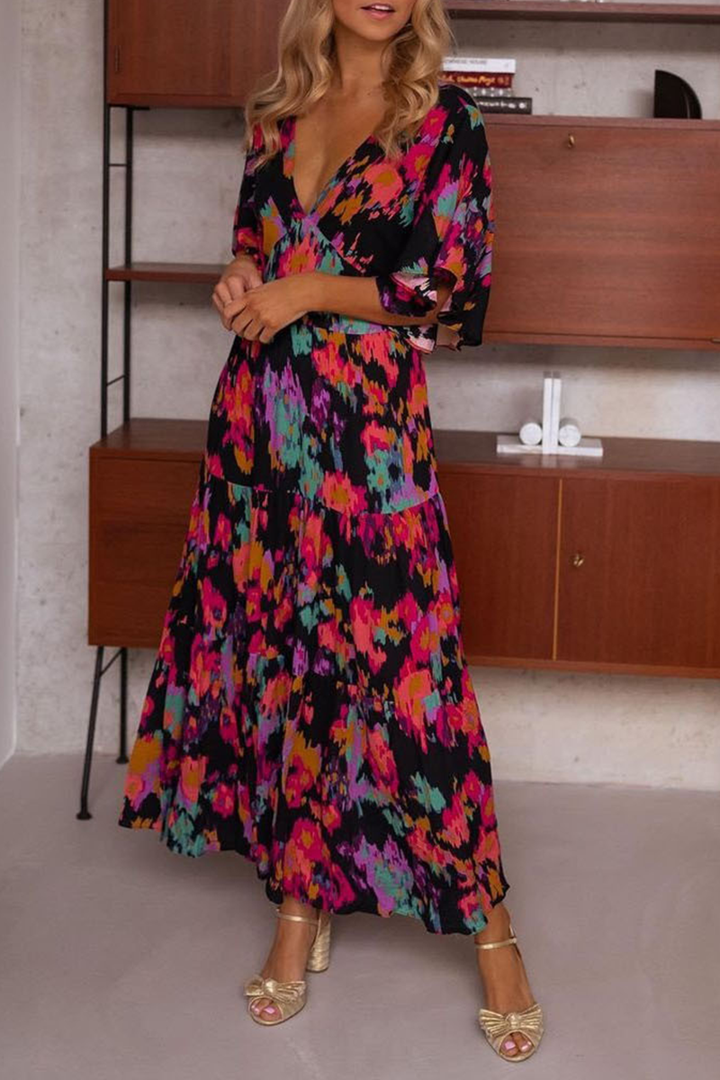 Vestidos casuales con estampado de volantes y cuello en V con falda pastel