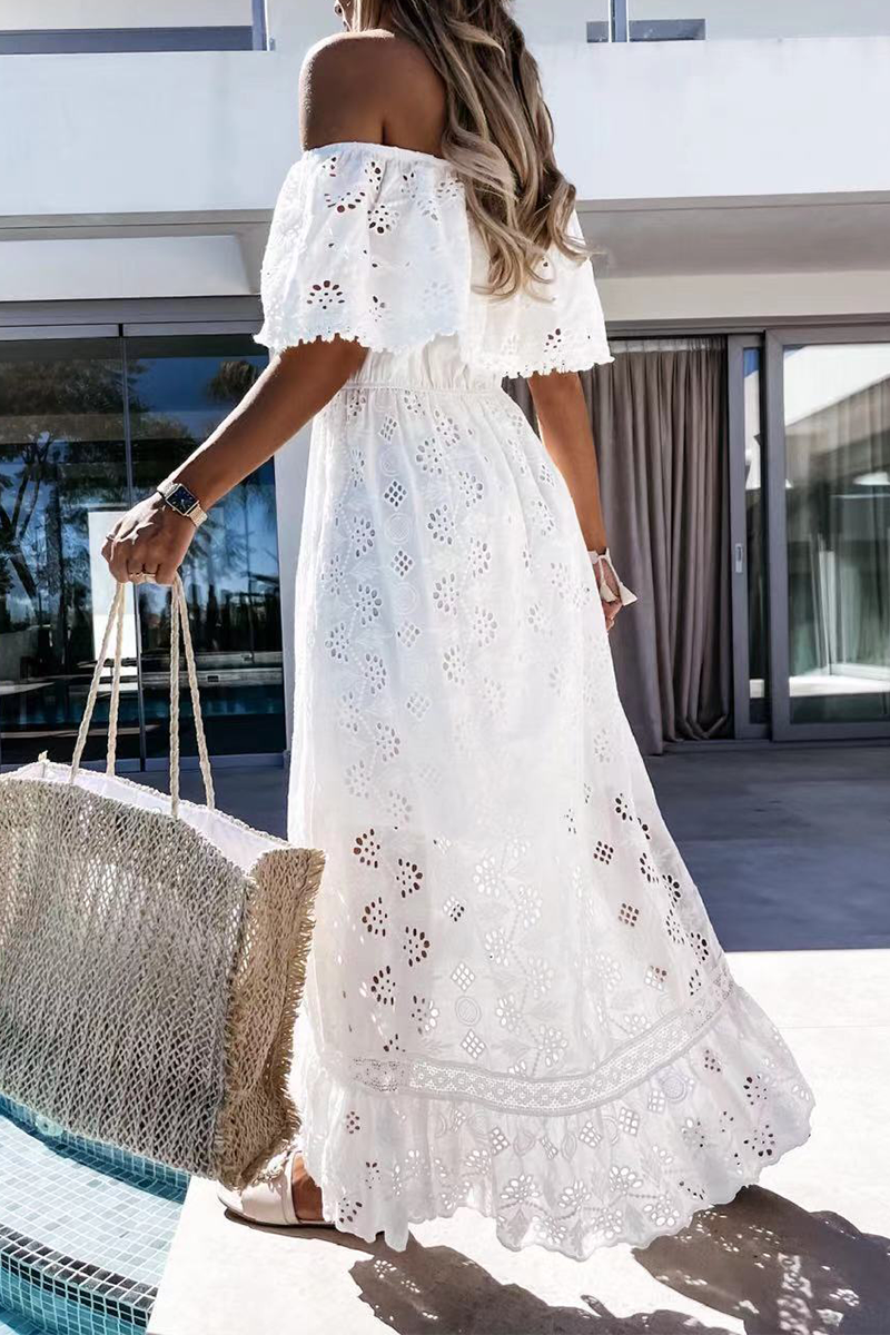 Vestidos casuales de encaje liso con hombros descubiertos y falda pastel