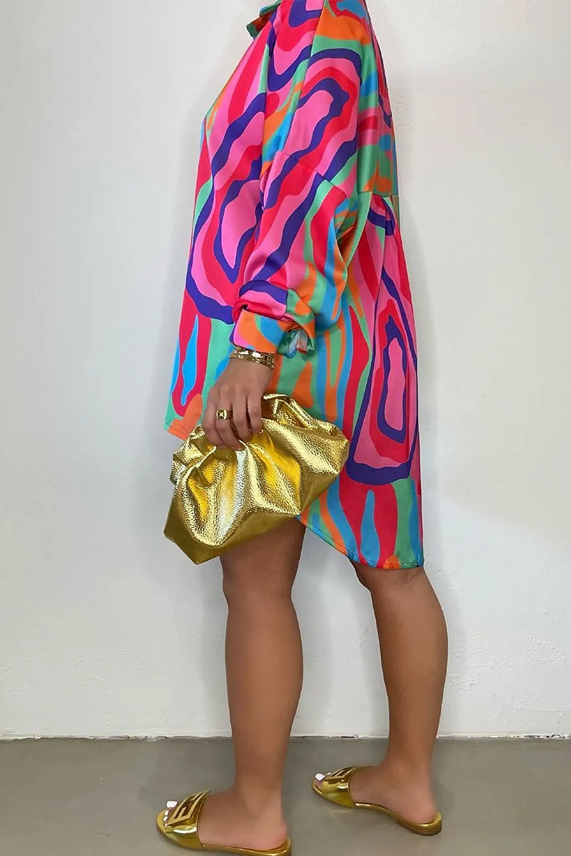Blusas de cuello vuelto con patchwork y estampados de moda
