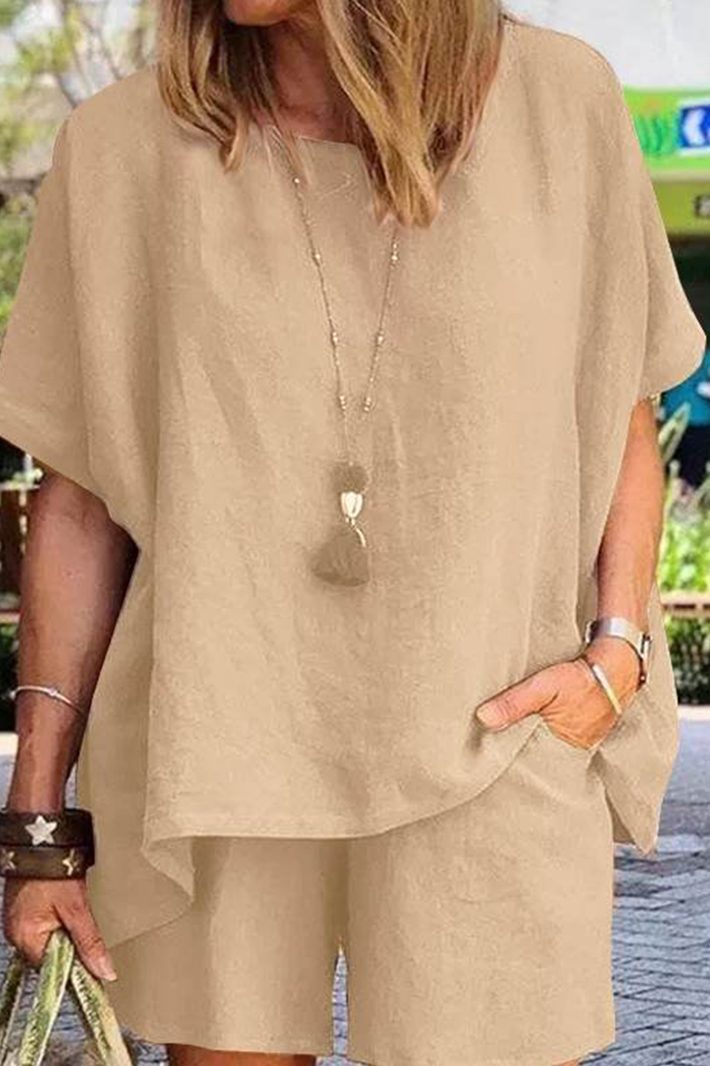 Conjunto informal de dos piezas con cuello redondo, manga corta y abertura en el pecho (4 colores)