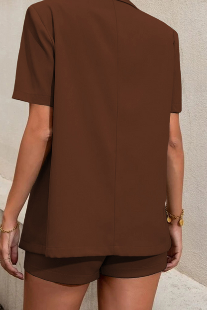 Conjunto de dos piezas de manga corta con cuello vuelto y parches lisos a la moda (5 colores)