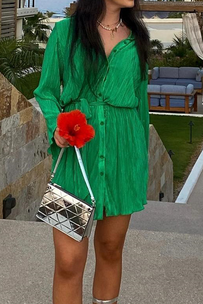 Vestido camisero informal de cuello vuelto con parches sólidos