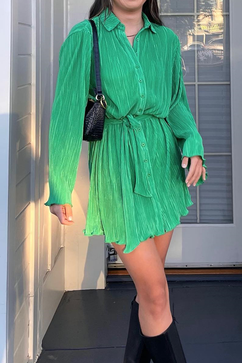 Vestido camisero informal de cuello vuelto con parches sólidos