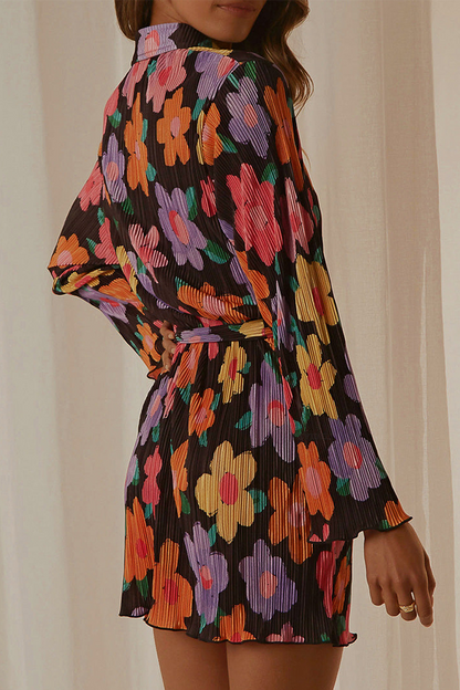 Vestido camisero informal con cuello vuelto y estampado de patchwork