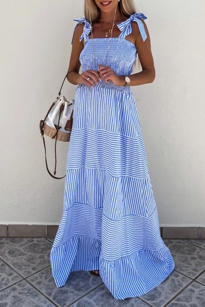 Vestidos casuales de rayas con patchwork y tirantes finos en contraste