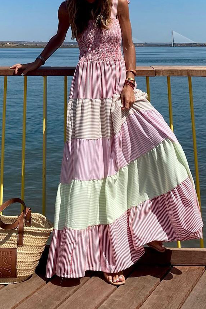 Vestidos casuales de rayas con patchwork y tirantes finos en contraste