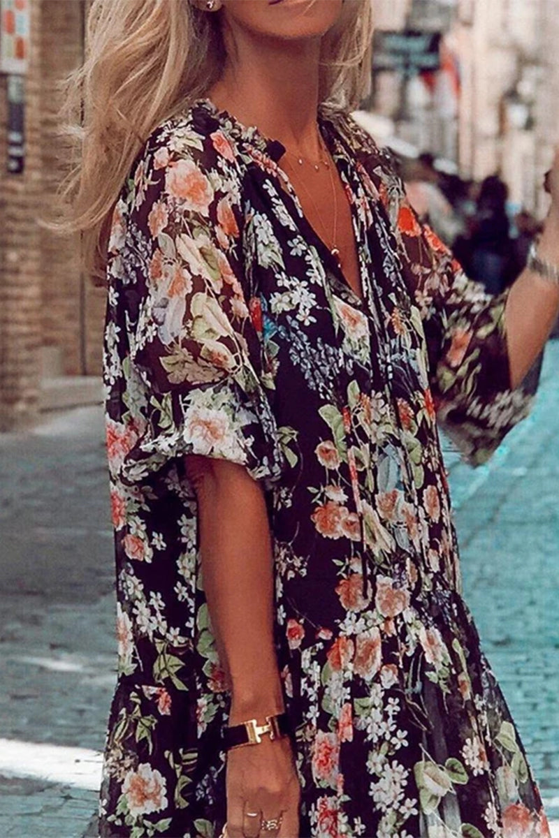 Vestidos casuales con estampado de patchwork, cuello en V y falda pastel