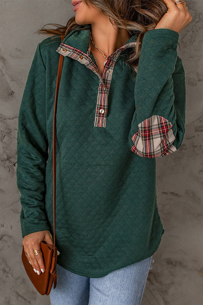 Tops de cuello vuelto con contraste y estampados de moda