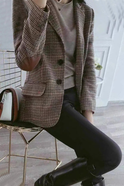 Prendas de abrigo con cuello vuelto, diseño de patchwork y cuadros escoceses