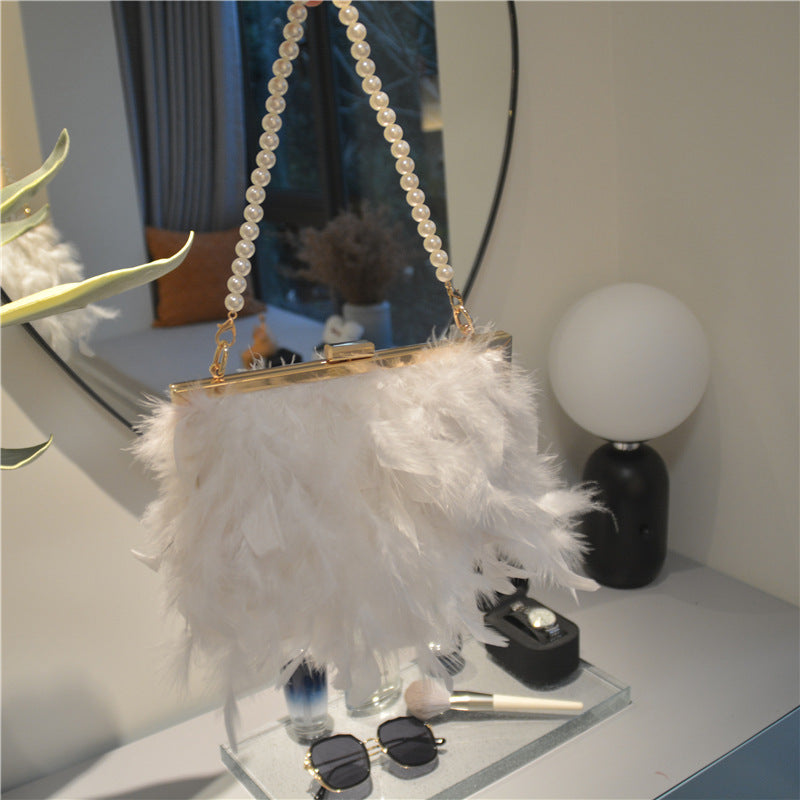Bolsos de fiesta diarios con plumas, cadenas y perlas