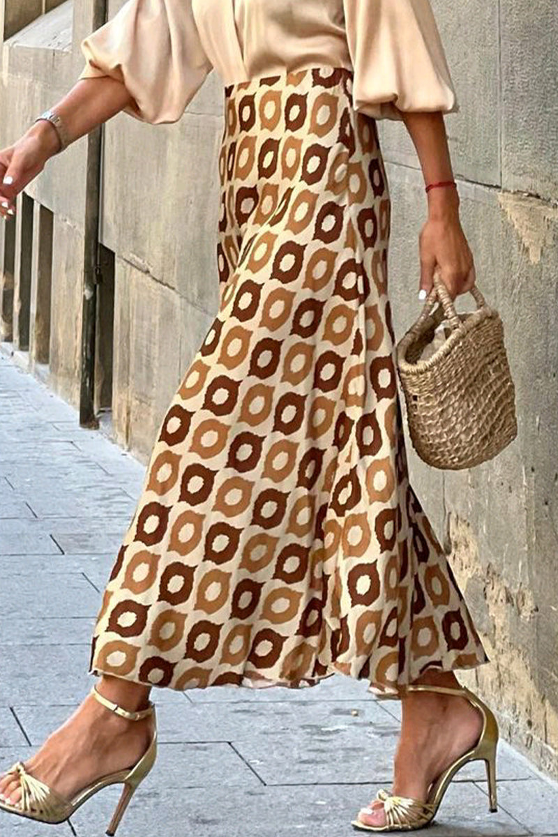 Pantalones de corte acampanado con estampado de lunares dulces y estampado completo