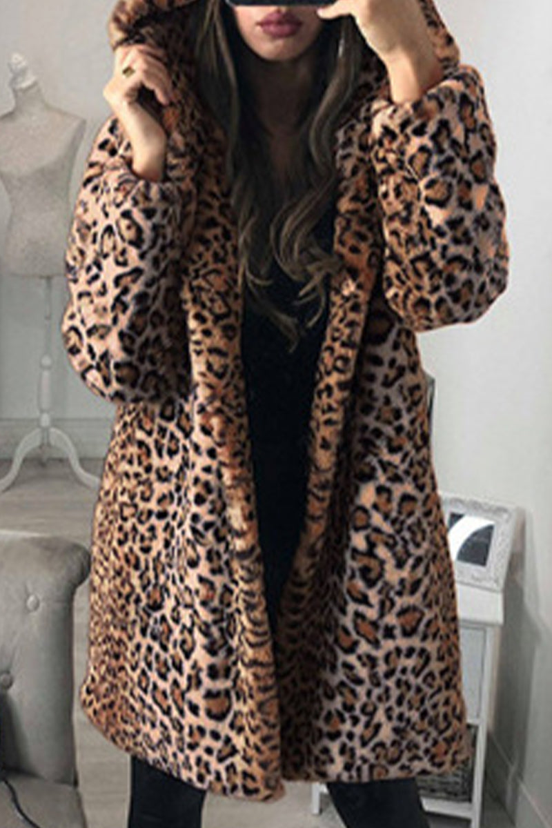 Prendas de abrigo informales con cuello y capucha y estampado de leopardo para uso diario