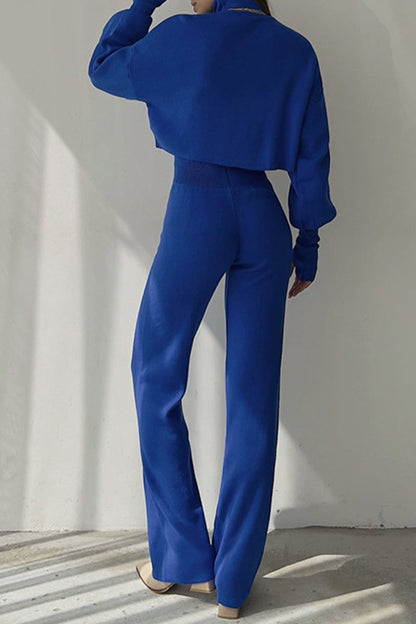 Conjunto de dos piezas informal de cuello alto, manga larga y color liso